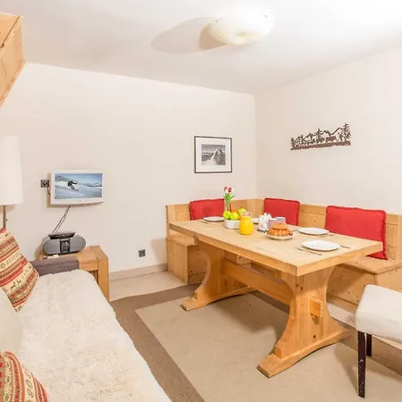 Le Paradis 18b - Year Apartment *